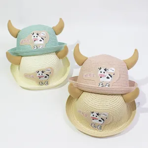 Chapeau de soleil en paille pour enfants avec motif vache et oreilles 3D en 4 couleurs