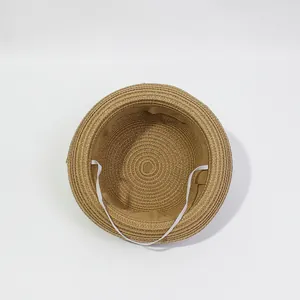 Chapeau de soleil en paille tissée pour enfants avec bord roulé et cordelette élastique