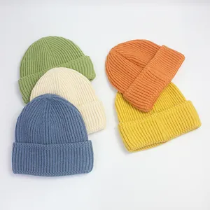 Bonnet en Tricot d'Hiver Couleur Unie à Revers pour l'Extérieur Garder au Chaud Mode Streetwear Bonnet Unisexe