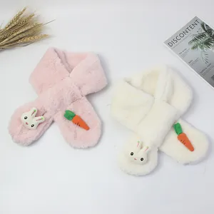 Écharpe d'hiver en peluche pour enfants avec lapin et carotte en rose et beige