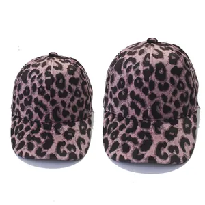 Passende Eltern Kind Leopard Print Baseball Kappen in Pink Violett mit gebogenem Schirm