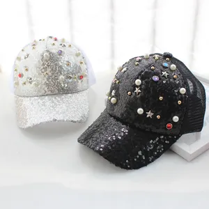 Glitzernde Pailletten-Netzkappe mit Strass und Sternen für Sonnenschutz im Sommer