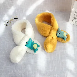 Plüschschals Set mit Cartoon-Dinosaurier in Creme und Gelb für Kinder im Winter