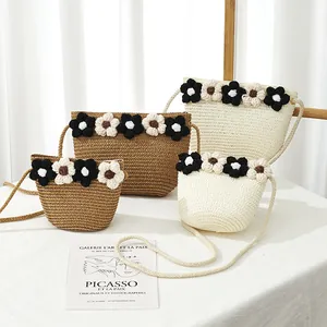 Sacs à bandoulière en paille pour filles avec fleurs au crochet en marron et beige