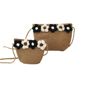 Sacs à bandoulière en paille pour enfants avec fleurs au crochet de style pastoral