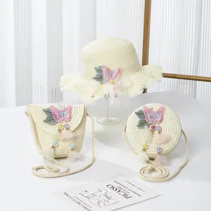 Strohhut und Taschen Set für Kinder mit rosa 3D-Schmetterling und Perlenquasten