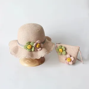 Ensemble chapeau de paille et sac bandoulière rose avec fleurs pour petite fille