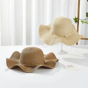 Women Elegant Wavy Brim Straw Hat With Artificial Pearl Bowknot Summer Sun Protection Breathable Beach Vacation Foldable Sun Hat