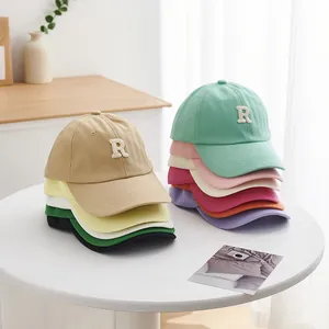 Baumwolle Baseballkappe Mit Buchstaben R Stickerei Mode Sonnenschutz Schirmmütze Für Eltern-Kind Kinder Erwachsene Outdoor Zubehör
