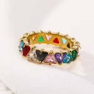 Bague luxueuse en acier titane plaqué or 18k avec cristaux colorés en forme de cœur