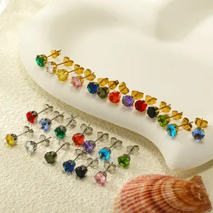 Lot de 24 paires de boucles d'oreilles couronne à six griffes en zircone et acier chic