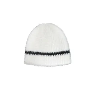Weiß gestreifte Strickmütze aus Nerzimitat für Damen, weich und warm im Winter