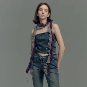 Bufanda de punto hecha a mano con borlas en mezcla de lana y mohair lila y gris