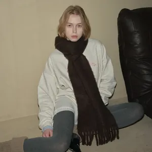 Sciarpa Elegante Morbida in Misto Lana Alpaca e Mohair per Donna Sciarpa Lunga Invernale Calda con Nappine Accessorio Quotidiano