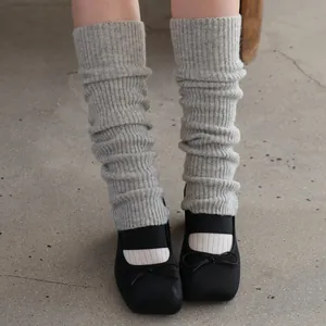 Calentadores de lana gris para ballet y yoga con diseño de punto acanalado elástico