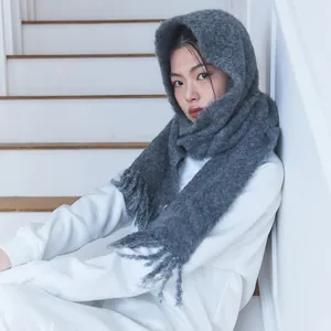 Bufanda con capucha de punto de mezcla de lana gris oscuro con flecos para mujer invierno