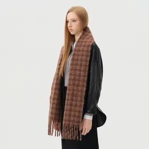 Designer alpaca mohair wollen geruite sjaal in vintage bruin met franjedetails