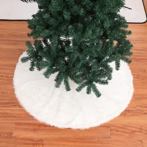 122cm white plush Christmas tree skirt with soft faux fur texture for home holiday decor