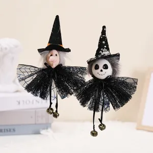 Decorazioni di Halloween con strega e scheletro mago con gonna a rete e campanellini