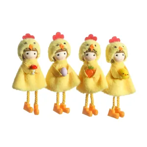 Lot de 4 pendentifs de Pâques en peluche avec motifs poussins, œufs et carottes