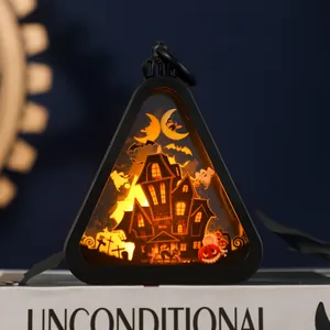 Halloween Deko-Laterne mit Gruselsilhouette und warmem LED-Lichteffekt für den Tisch