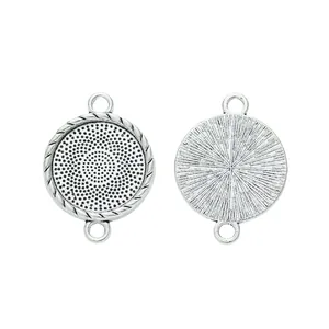 Connecteur de pendentif rond de 20mm en alliage de zinc argenté avec détails texturés