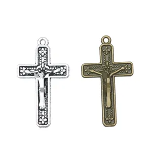 Ciondoli a croce vintage in lega di zinco con decorazioni floreali in argento e bronzo