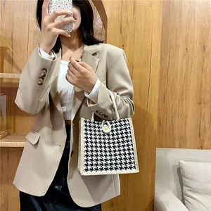 Classic houndstooth woven handbag with rope handle for women, stylish minimalist tote bag