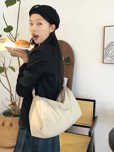 Minimalist beige nylon tote bag with large capacity for women's daily travel and commuting