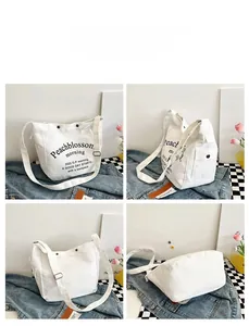 Détails de la structure du sac cabas en toile blanche avec bandoulière réglable