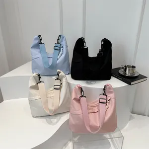 Women Large Capacity Nylon Shoulder Bag Minimalist Adjustable Strap Hobo Tote Bag For Daily Commute Casual Fashion Handbag