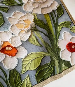 Détail du motif peinture à l'huile florale sur tissu avec bords en toile tissée