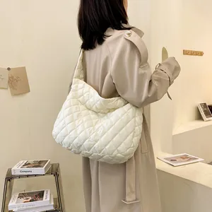 Borsa a Spalla Trapuntata da Donna Grande Capacità Motivo a Rombi Leggera Borsa Tote a Nuvola per Pendolarismo Casual