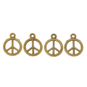 Set van vier vintage bronzen vredesteken hangers met antieke afwerking en ophanglussen