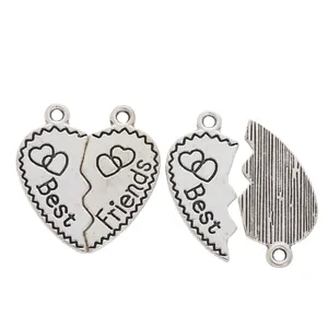 Colgante de corazón en dos piezas plateado con grabado Best Friends para crear joyas