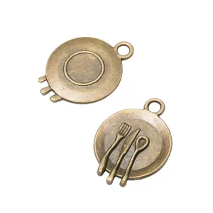 Vintage Bronze Anhänger Set mit Teller Messer Gabel und Löffel für DIY Schmuck