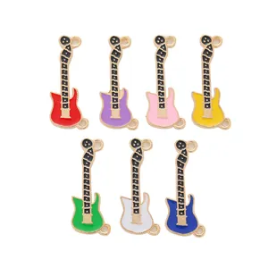 Colgantes de guitarra coloridos en esmalte para creación de joyas y manualidades