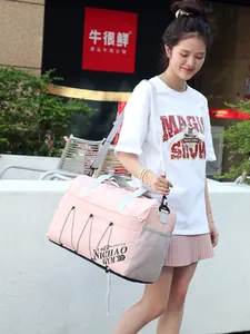 Bolsa de deporte rosa de gran capacidad con correa ajustable para viaje y entrenamiento