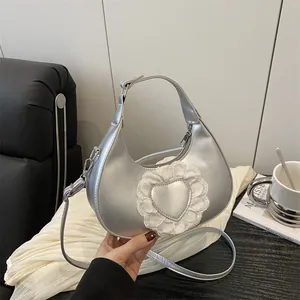 Borsa a Tracolla a Mezzaluna con Cuore in Pizzo da Donna Dolce Borsa a Tracolla in Pelle PU Mini Borsa Hobo per Appuntamenti Quotidiani Moda Y2K