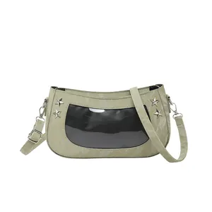 Borsa Ita verde chiaro Y2K con finestra in PVC e borchie a stella per distintivi