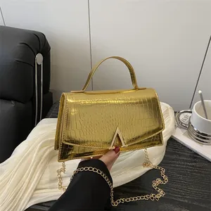 Fashion Crocodile Pattern PU Leather Handbag For Women Minimalist Metal Buckle Chain Shoulder Crossbody Square Bag Daily Top Handle Bag