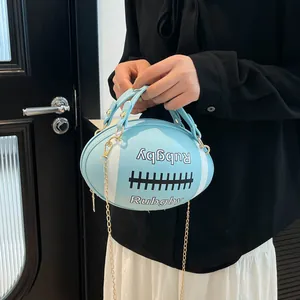 Borsa a tracolla alla moda a forma di rugby celeste con catena dorata