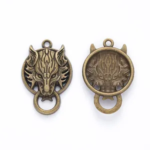 Vintage wolfskop bedeltjes van zinklegering in antiek brons voor DIY-sieraden hangers
