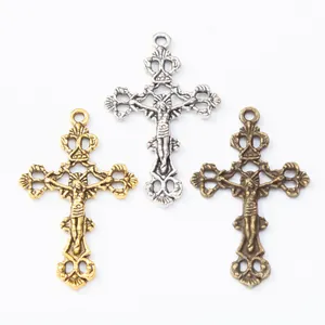 Colgantes de crucifijo de Jesús en oro, plata y bronce para la creación de joyas DIY