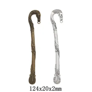 Vintage Zinklegering Paardenhoofd Bedeltje Voor Boekenlegger DIY Sieraden Maken Antiek Brons Zilver Dier Hoefijzer Hanger Accessoire