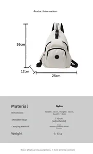 Gedetailleerde maattabel voor witte nylon rugzak met afmetingen 25x36x12cm en details