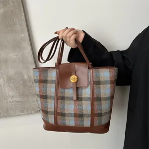 Retro Plaid Tote Bag For Women Fashion Splicing Tweed Shoulder Bag Large Capacity Urban Minimalist Casual Underarm Purse