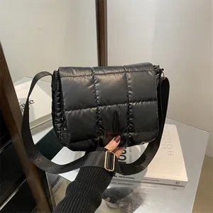 Borsa a Tracolla Trapuntata di Moda in Nylon Lucido a Rombi Con Tracolla Regolabile per Donna Casual Pendolarismo