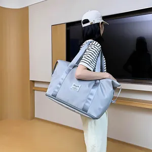 Hellgraue Reisetasche für Damen mit großem Fassungsvermögen und separatem Schuhfach