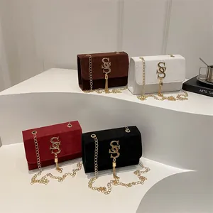 Retro chain square bag with suede finish, metal lettering, and tassel in four colors